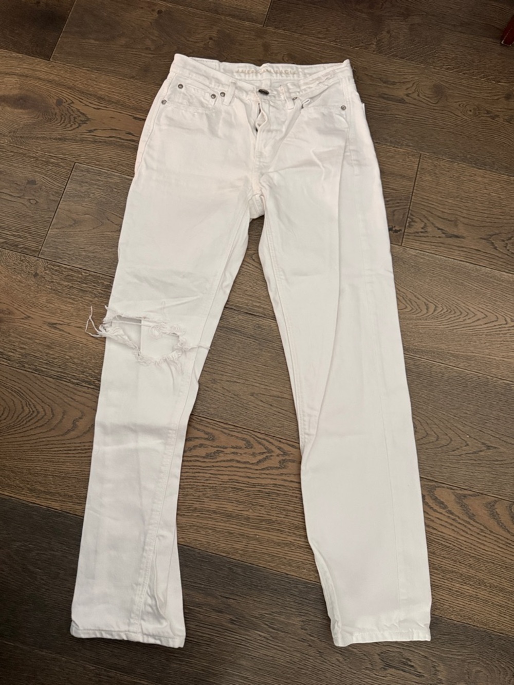 American Eagle White Distressed High-Rise Jeans Size 0